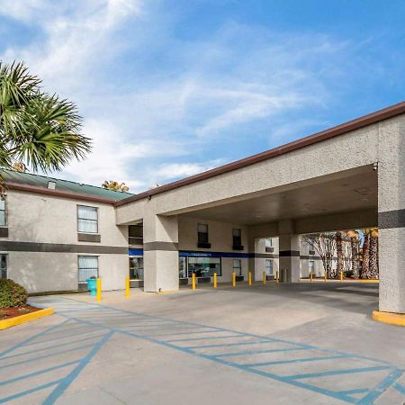 Motel 6-Laredo, Tx - North I-35 ภายนอก รูปภาพ