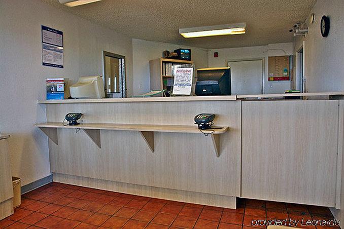 Motel 6-Laredo, Tx - North I-35 ภายนอก รูปภาพ